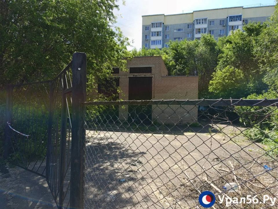 На подстанцию в Оренбурге, где погиб 13-летний подросток, по-прежнему можно попасть На подстанцию в Оренбурге, где погиб 13-летний подросток, по-прежнему можно попасть