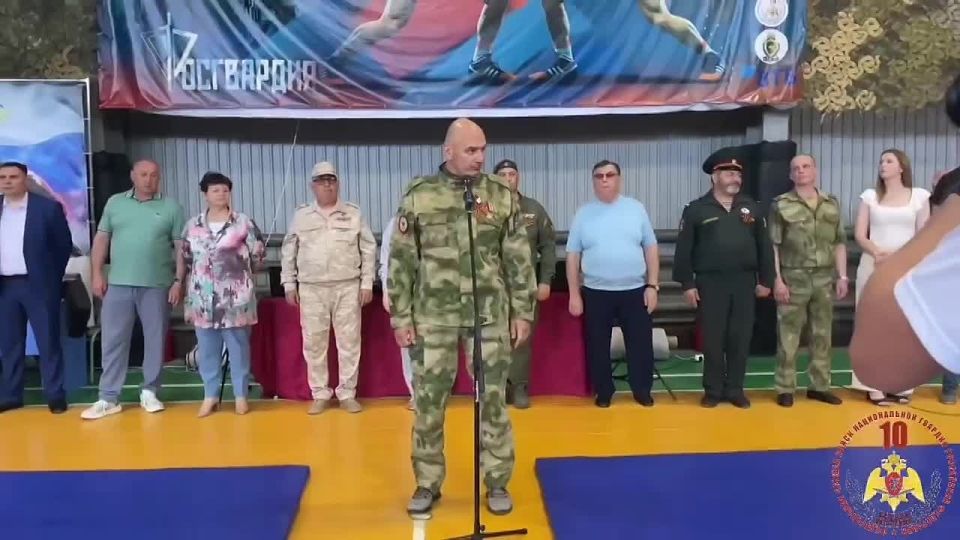 В Саратовской области состоялся турнир по греко-римской борьбе, посвященный 10-летию Росгвардии и 215-летию войск правопорядка