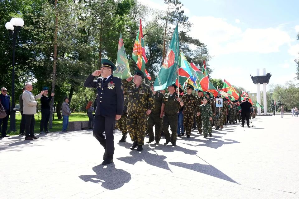 Оренбургские пограничники отмечают профессиональный праздник Оренбургские пограничники отмечают профессиональный праздник