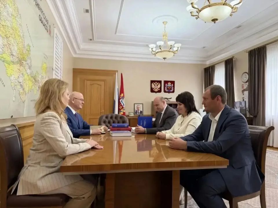 Заместитель руководителя Федерального казначейства Александр Михайлик в ходе рабочей поездки в г. Оренбург встретился с губернатором Оренбургской области Евгением Солнцевым