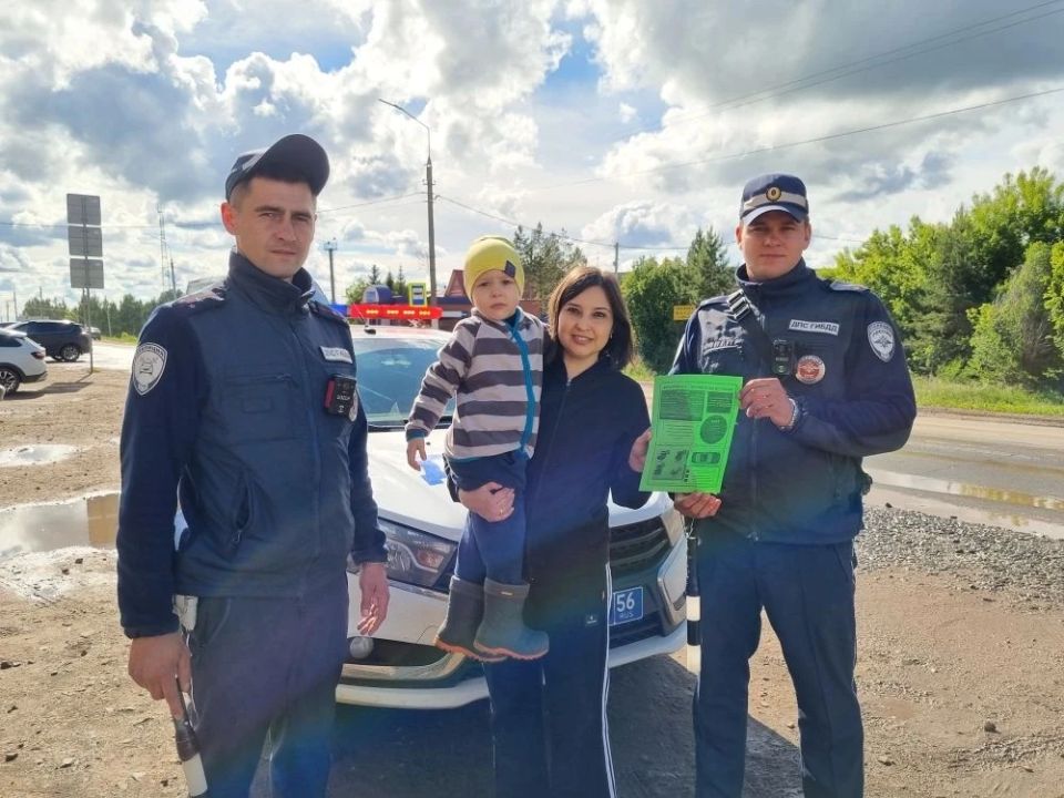 Обеспечить безопасность ребенка во время поездки в автомобиле – главная задача любого водителя