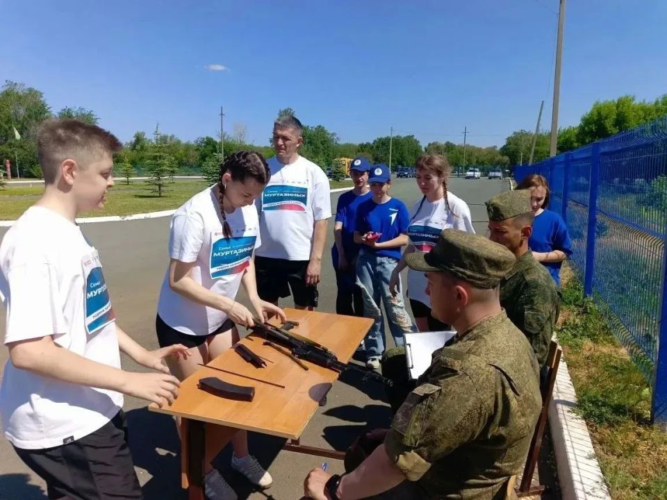 В Оренбуржье состоялись муниципальные этапы Всероссийской игры «Семейная зарница» В Оренбуржье состоялись муниципальные этапы Всероссийской игры «Семейная зарница»