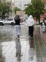 Лето в этом году такое. В Оренбурге снова идет дождь, а оренбуржцы снова прячутся от него под зонтами