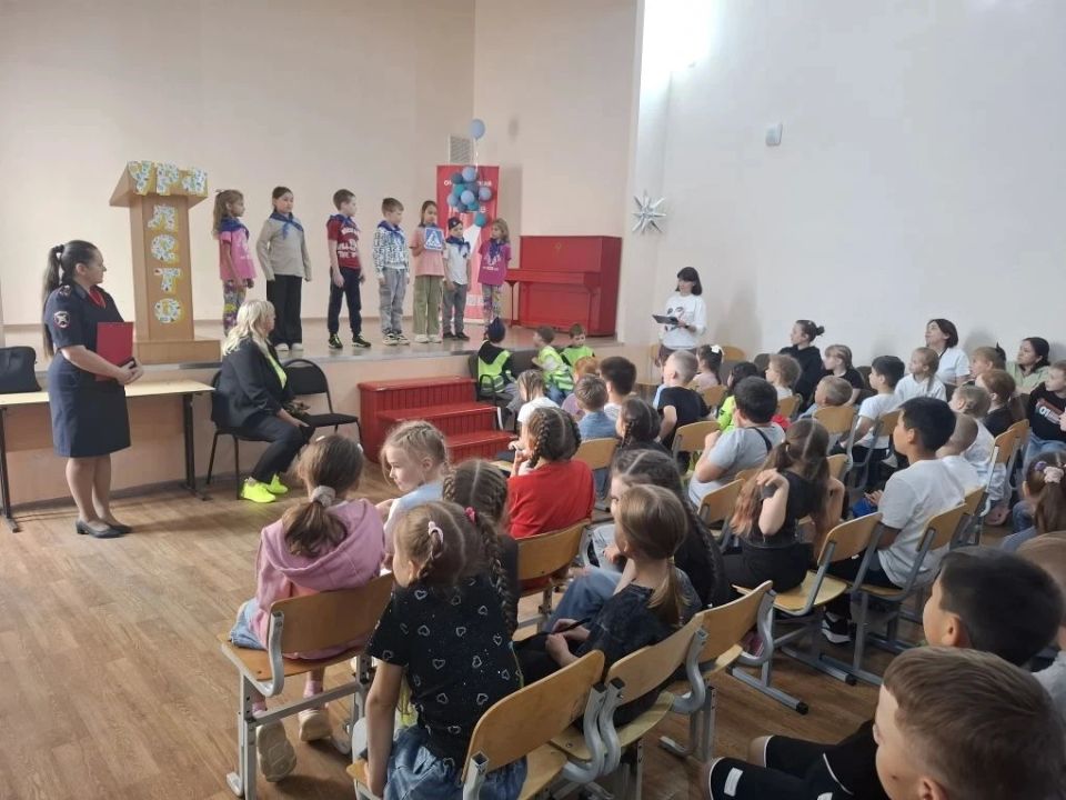 Безопасные каникулы: Орские школьники учатся правилам дорожного движения и безопасности на воде Безопасные каникулы: Орские школьники учатся правилам дорожного движения и безопасности на воде