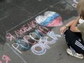 Юные художники нарисовали Россию на асфальте