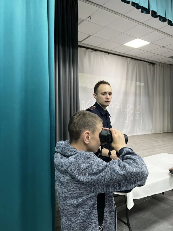 В Оренбургской области наркополицейские провели профилактические мероприятия с воспитанниками детских домов В Оренбургской области наркополицейские провели профилактические мероприятия с воспитанниками детских домов
