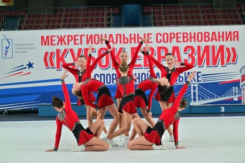 В Оренбурге разыгрывают «Кубок Евразии» по спортивной аэробике
