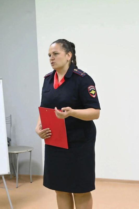 Дружба и ПДД: Безопасность на дорогах – это тоже дружба! Дружба и ПДД: Безопасность на дорогах – это тоже дружба!