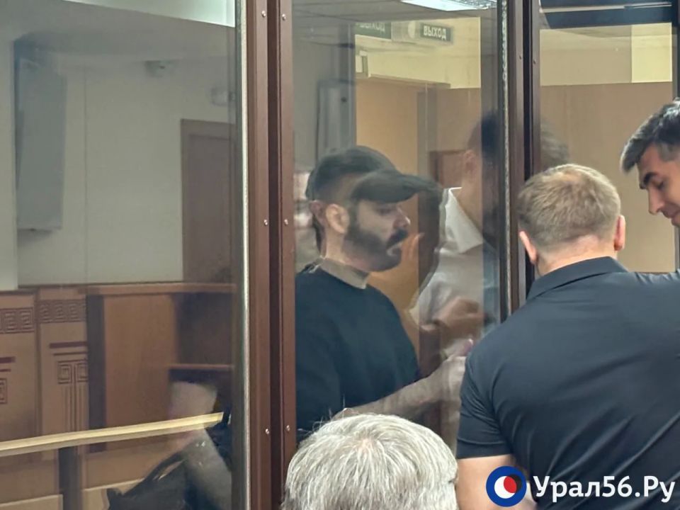 В Оренбурге началось заседание по уголовному делу в отношении Макара и Егора Макаровых В Оренбурге началось заседание по уголовному делу в отношении Макара и Егора Макаровых