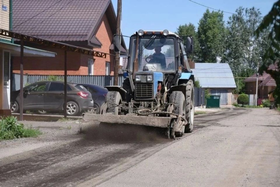 В Оренбурге активно ведутся дорожные работы В Оренбурге активно ведутся дорожные работы
