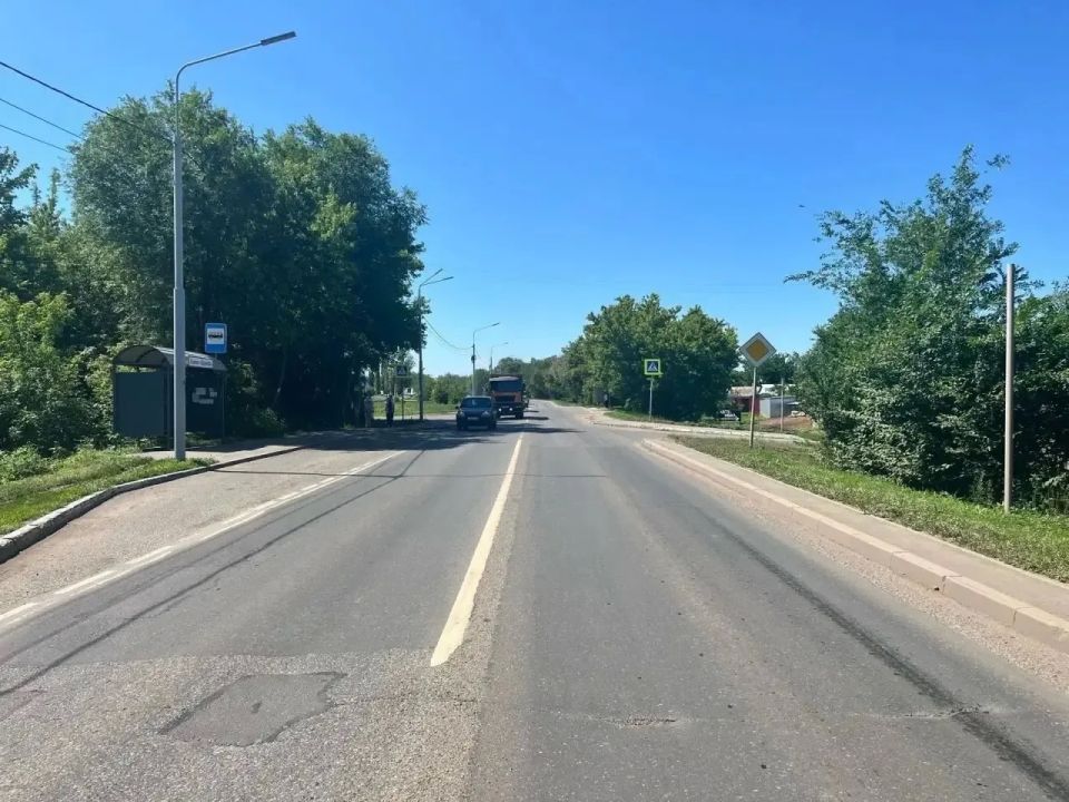 75-летний водитель сбил школьницу на переходе в Оренбурге