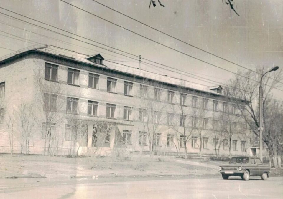 Академия сервиса отмечает 80-летие Академия сервиса отмечает 80-летие