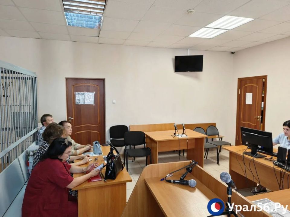 Последнее слово подсудимых по делу «архитекторов» в Оренбурге перенесли: видеосвязь с судом в Подмосковье сорвалась Последнее слово подсудимых по делу «архитекторов» в Оренбурге перенесли: видеосвязь с судом в Подмосковье сорвалась