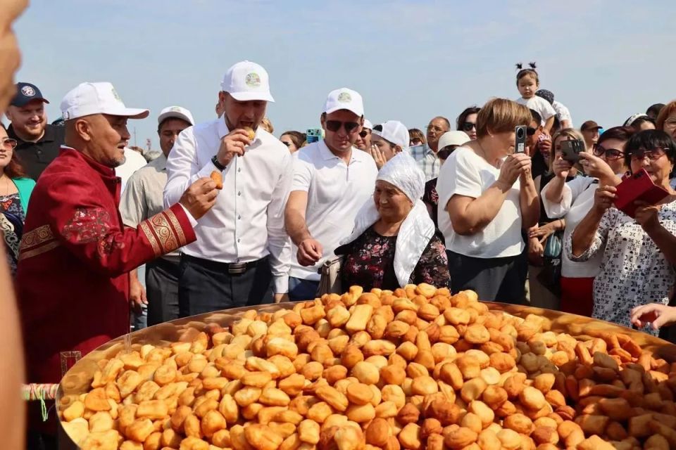 Областной праздник казахской культуры и традиций пройдет в Соль-Илецке Областной праздник казахской культуры и традиций пройдет в Соль-Илецке