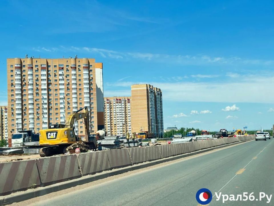 На будущей развязке Загородного шоссе в Оренбурге продолжаются работы На будущей развязке Загородного шоссе в Оренбурге продолжаются работы