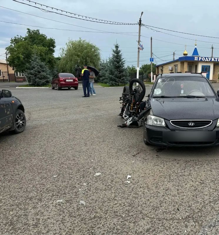 В Оренбургском районе сотрудники полиции устанавливают обстоятельства ДТП с участием питбайка