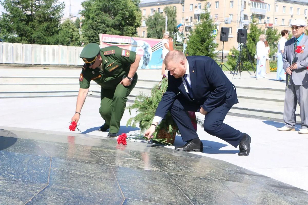 В День памяти и скорби в Орске почтили память не вернувшихся с войны В День памяти и скорби в Орске почтили память не вернувшихся с войны