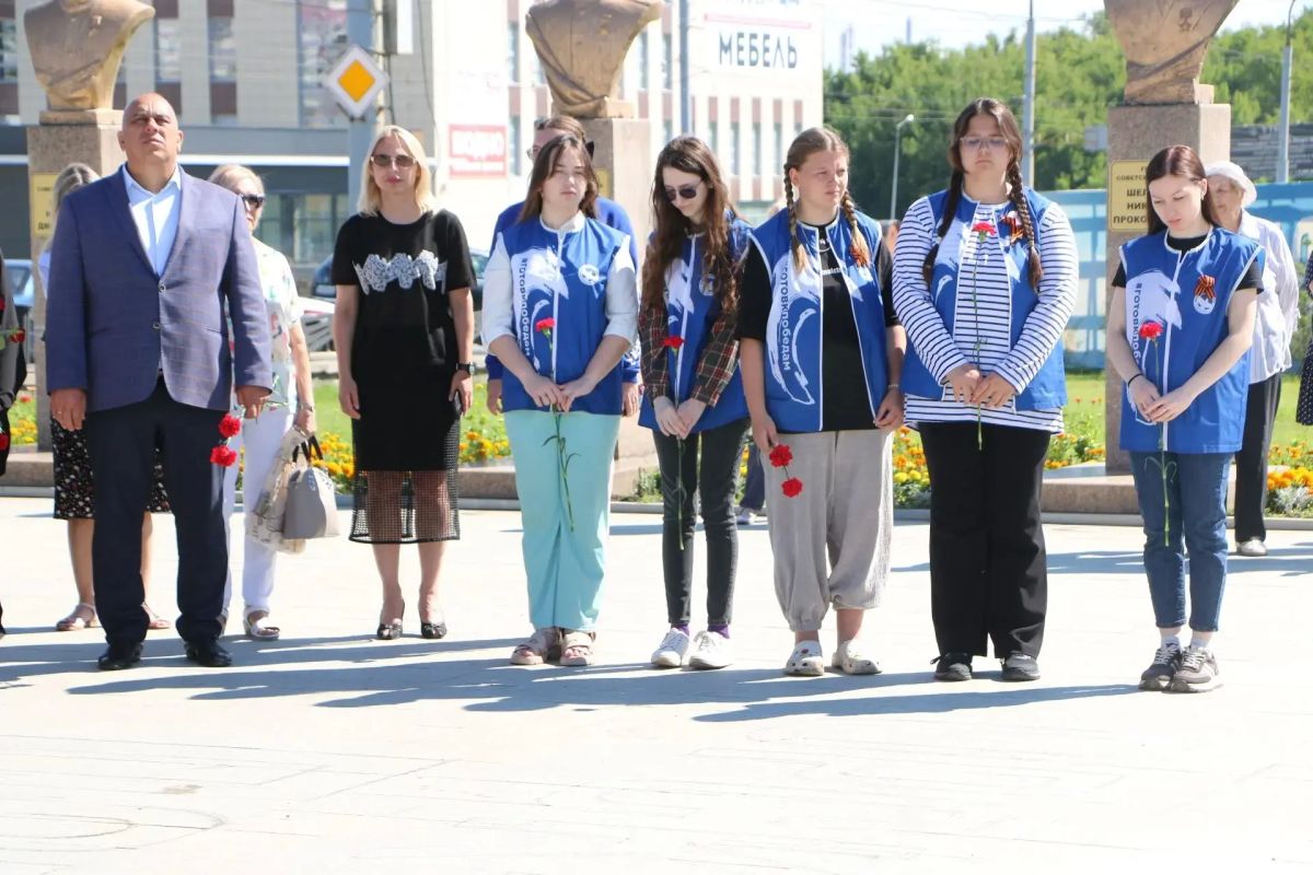 В День памяти и скорби в Орске почтили память не вернувшихся с войны В День памяти и скорби в Орске почтили память не вернувшихся с войны