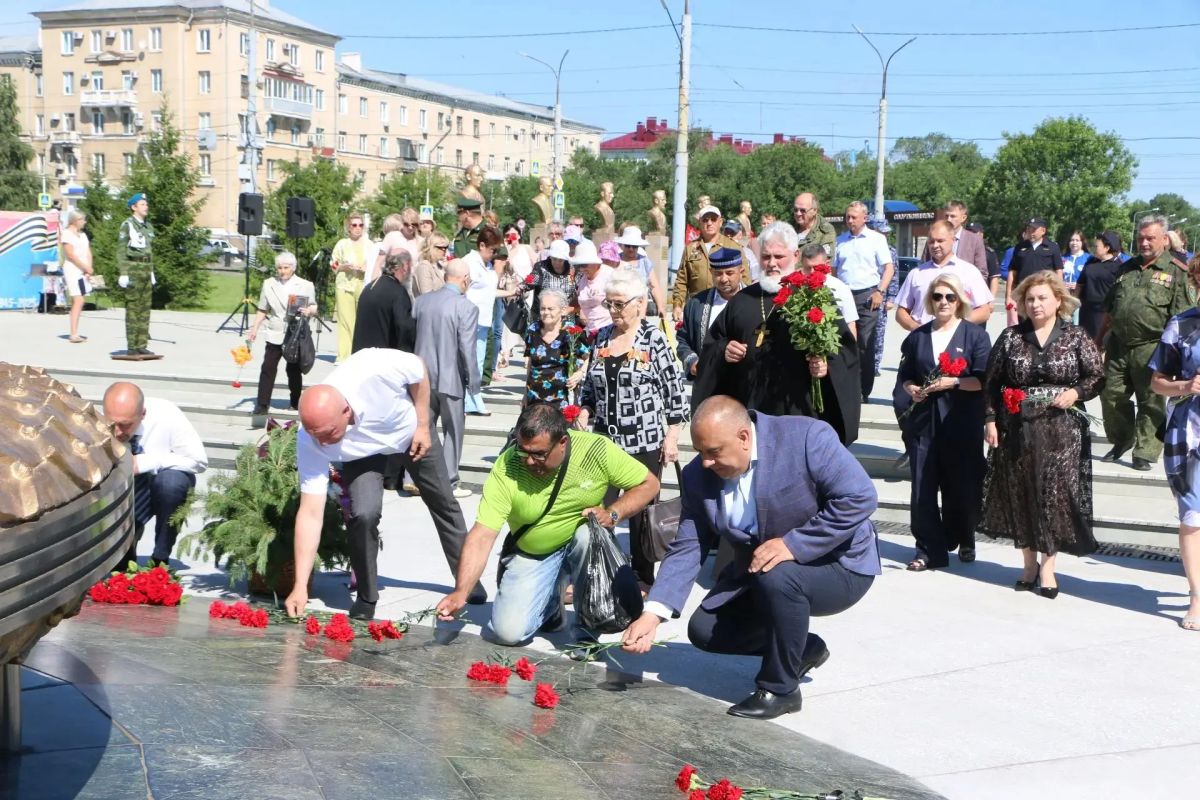 В День памяти и скорби в Орске почтили память не вернувшихся с войны В День памяти и скорби в Орске почтили память не вернувшихся с войны