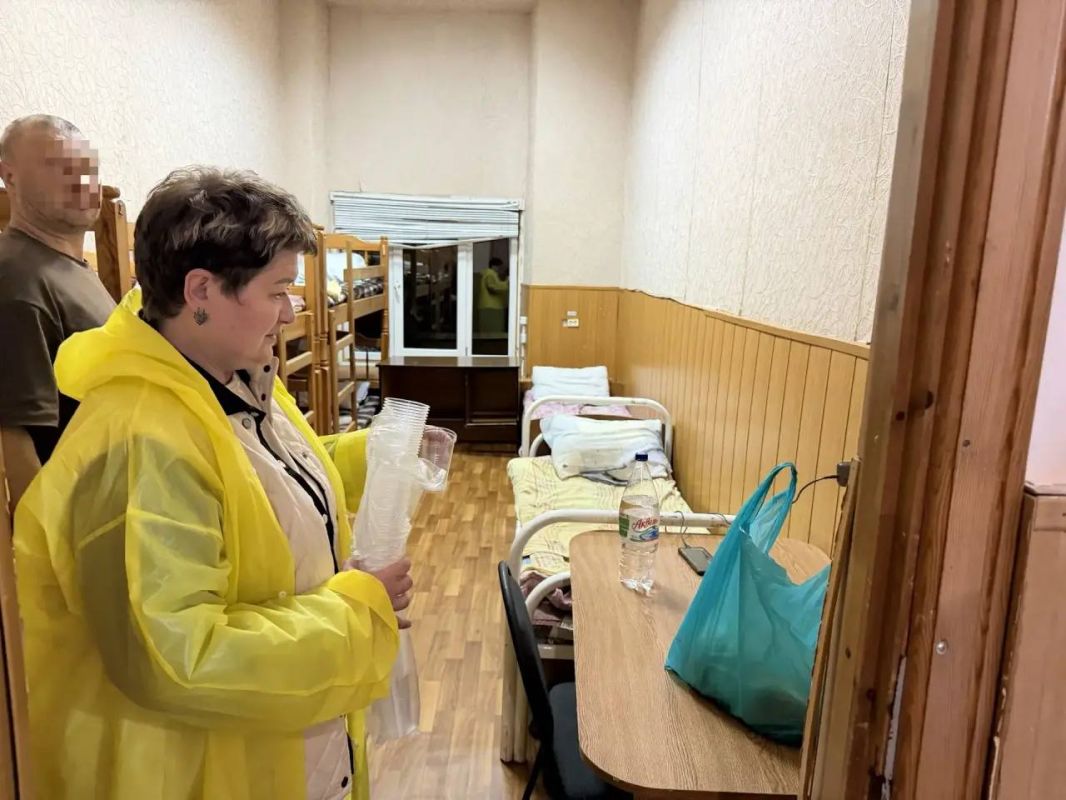 Вода в Бугуруслане поднимается: идет эвакуация людей, развернуто 3 ПВР на 150 мест Вода в Бугуруслане поднимается: идет эвакуация людей, развернуто 3 ПВР на 150 мест