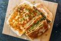 Секреты китайского мясного пирога: хрустящее тесто и сочная начинка