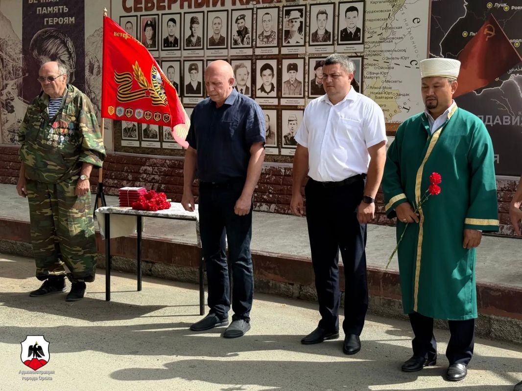 Орчане почтили память ветеранов боевых действий Орчане почтили память ветеранов боевых действий