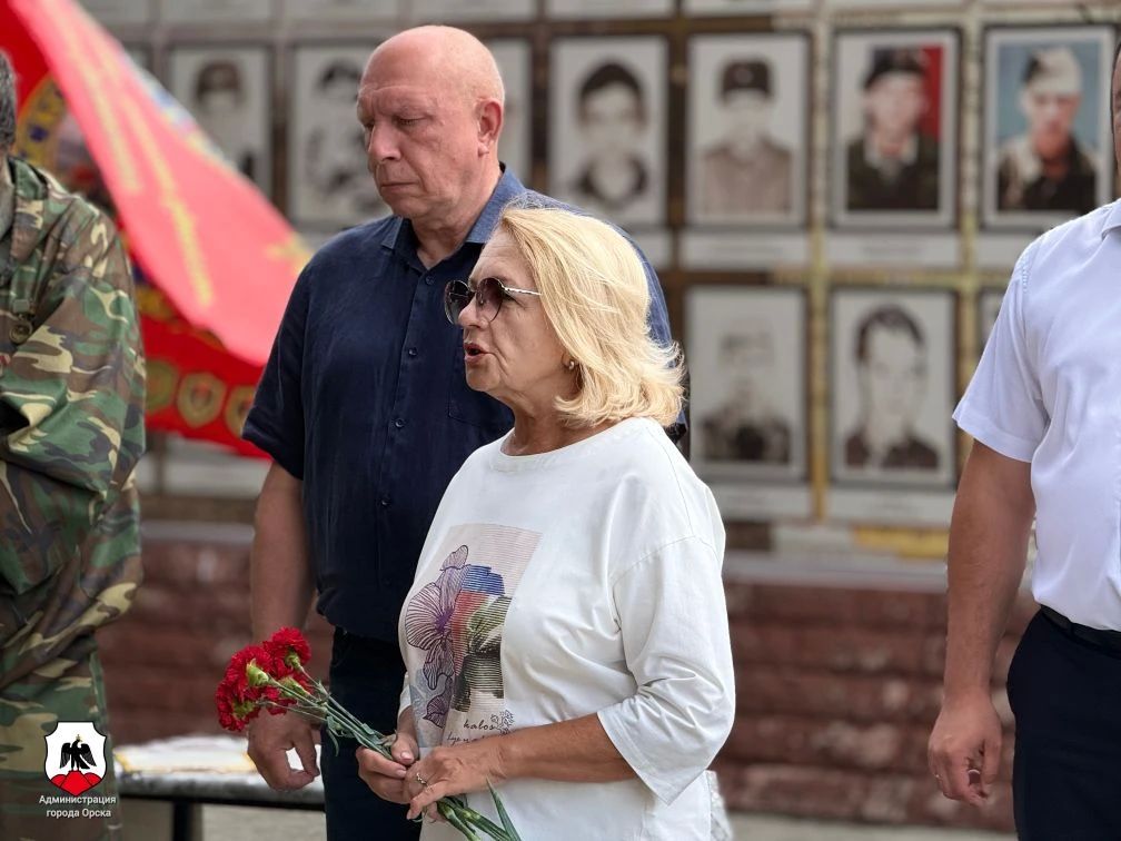 Орчане почтили память ветеранов боевых действий Орчане почтили память ветеранов боевых действий