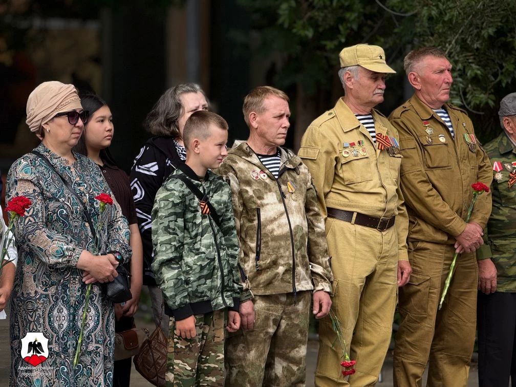 Орчане почтили память ветеранов боевых действий Орчане почтили память ветеранов боевых действий