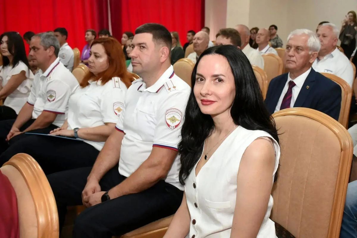 В Оренбурге отметили 90ю годовщину со дня образования ГИБДД МВД РФ В Оренбурге отметили 90ю годовщину со дня образования ГИБДД МВД РФ