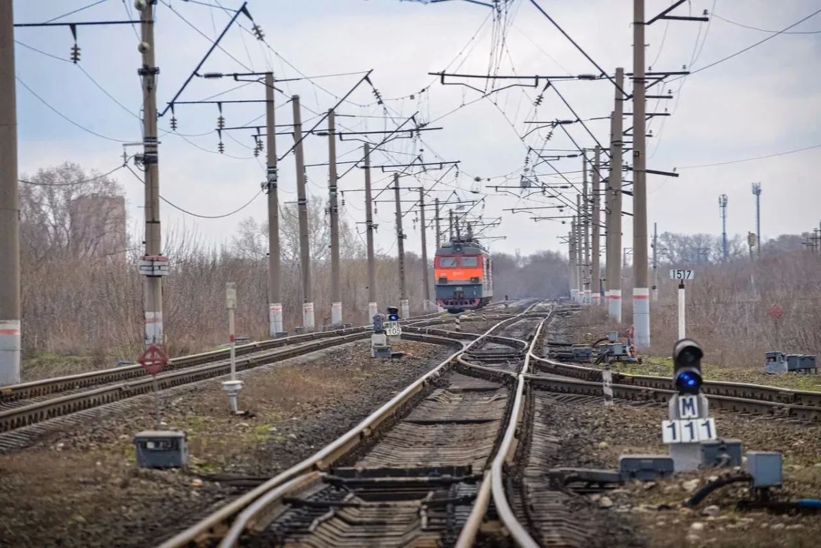 В Оренбуржье террористы планировали сбросить с моста бомбу на поезд с грузом ВПК