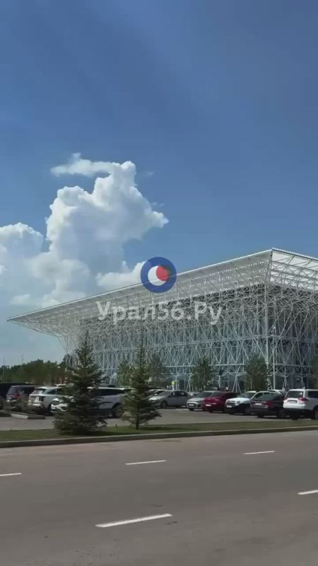 Паутинка, современный дизайн и звуки ремонта: как выглядит новый терминал аэропорта в Оренбурге?