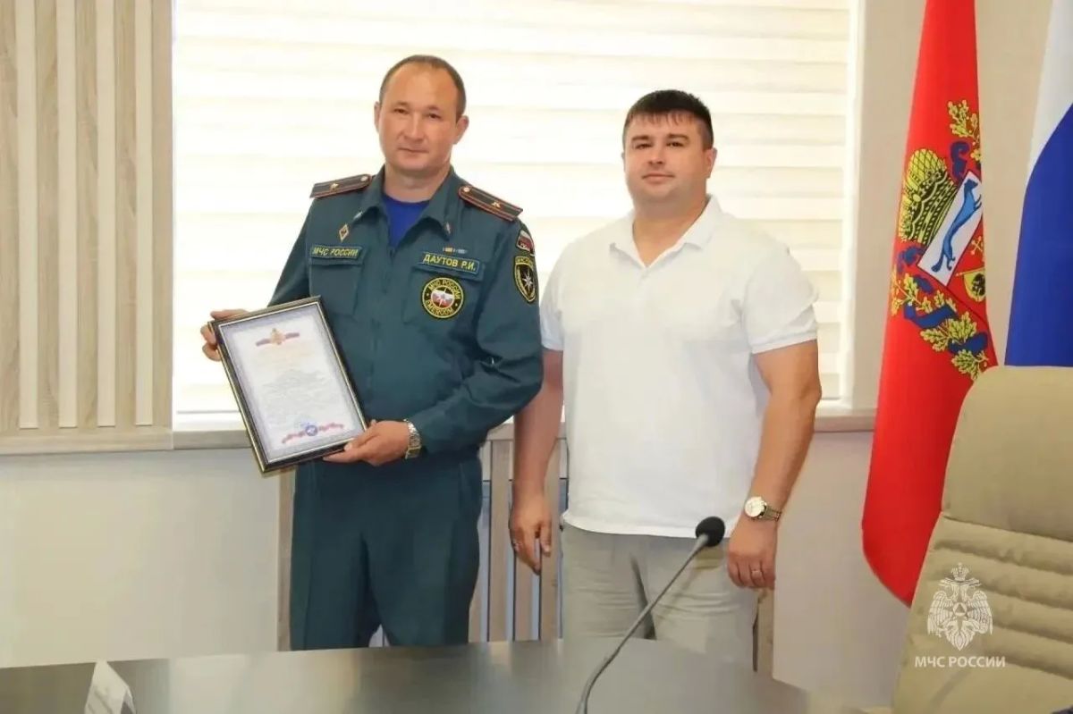 Начальника части проводили на заслуженный отдых Начальника части проводили на заслуженный отдых