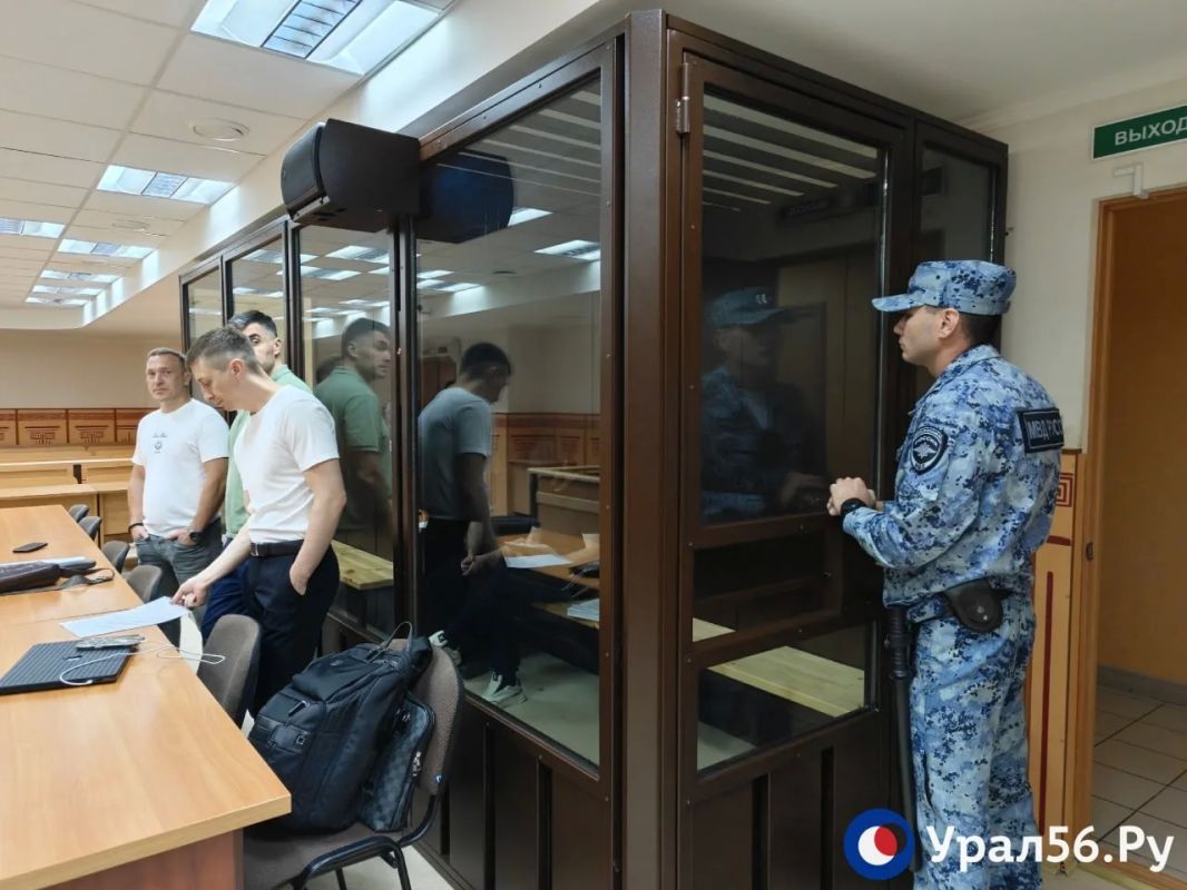 Заседание по делу братьев Макаровых в суде Оренбурга перенесли из-за отсутствия адвоката Заседание по делу братьев Макаровых в суде Оренбурга перенесли из-за отсутствия адвоката