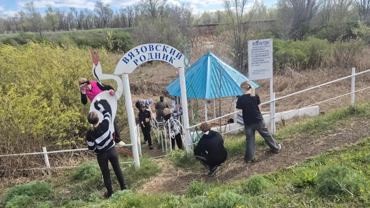 Более 12 миллионов рублей — на развитие школ Оренбуржья: подведены итоги конкурса «Движения первых» Более 12 миллионов рублей — на развитие школ Оренбуржья: подведены итоги конкурса «Движения первых»