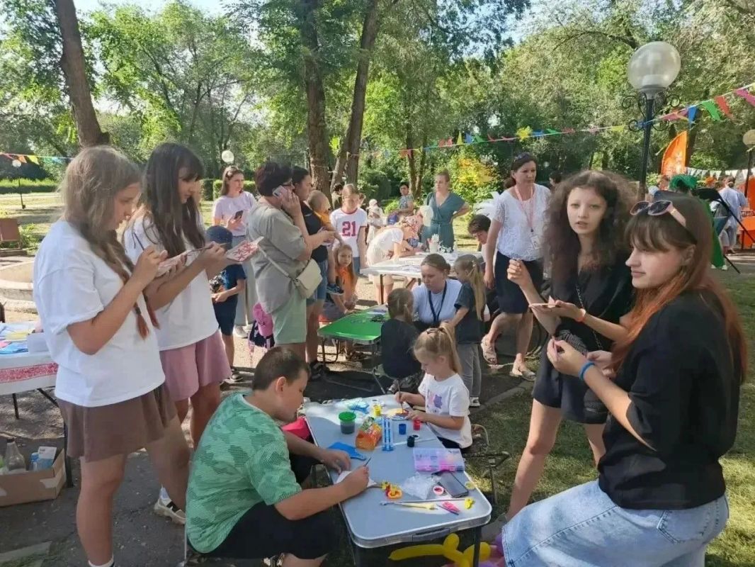Куклы-неразлучницы и обереги: чем удивил оренбуржцев семейный библиофест Куклы-неразлучницы и обереги: чем удивил оренбуржцев семейный библиофест