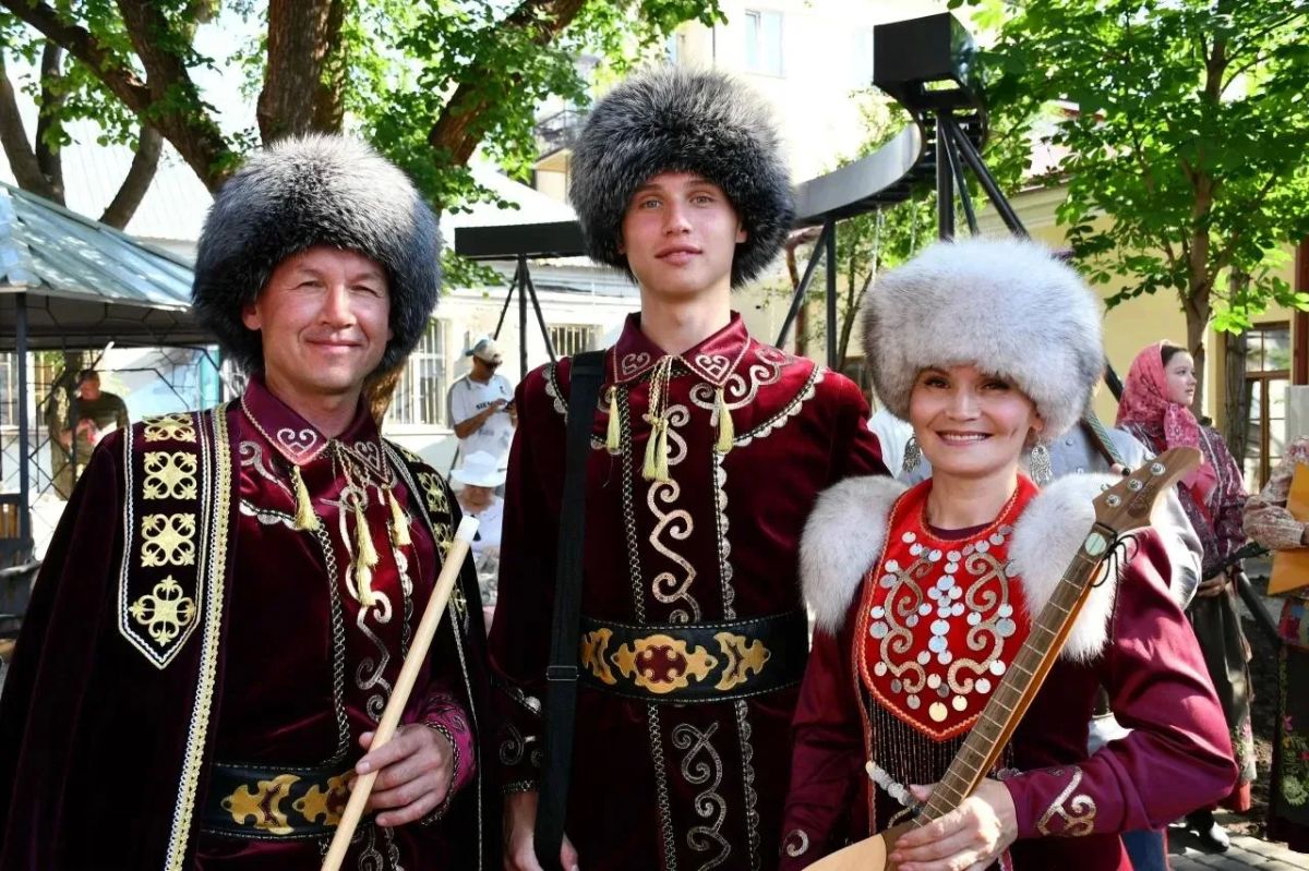 В Оренбуржье впервые прошел Всероссийский фестиваль семейного творчества «Семья России В Оренбуржье впервые прошел Всероссийский фестиваль семейного творчества «Семья России