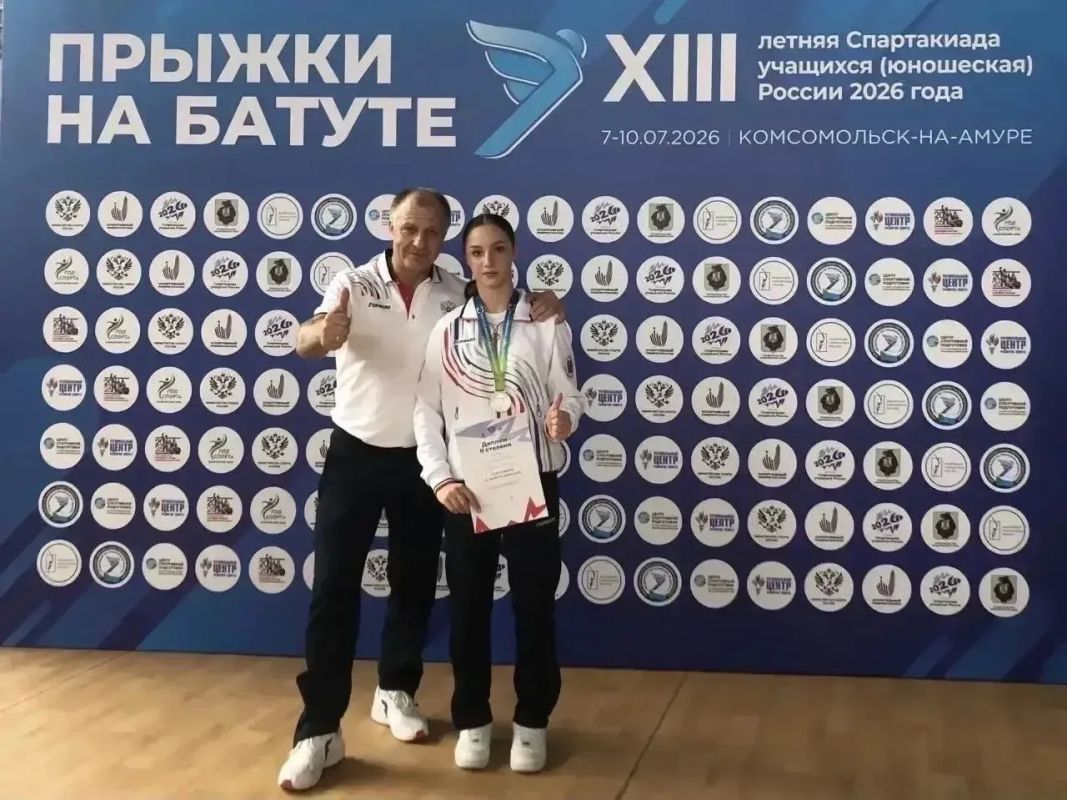 Оренбургская спортсменка завоевала серебряную медаль в финале соревнований по прыжкам на батуте Оренбургская спортсменка завоевала серебряную медаль в финале соревнований по прыжкам на батуте