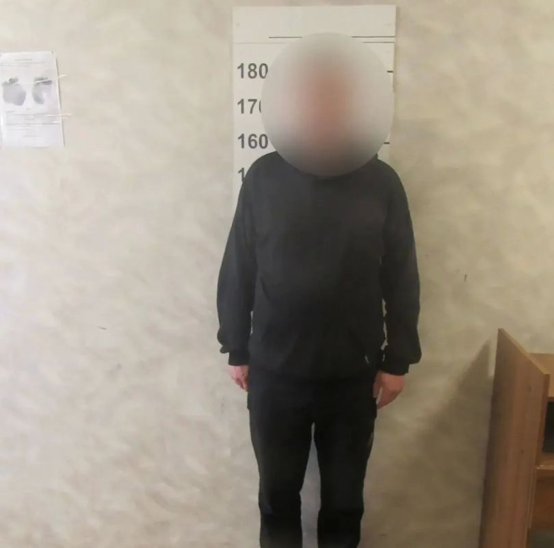 В Оренбурге полицейские задержали мужчину, напавшего с ножом на своего 17-летнего сына