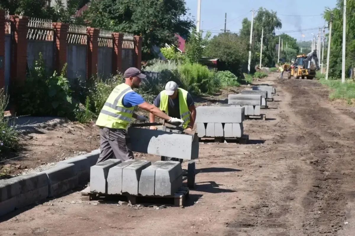 Альберт Юмадилов проинспектировал ремонт социальных объектов в Каргале Альберт Юмадилов проинспектировал ремонт социальных объектов в Каргале