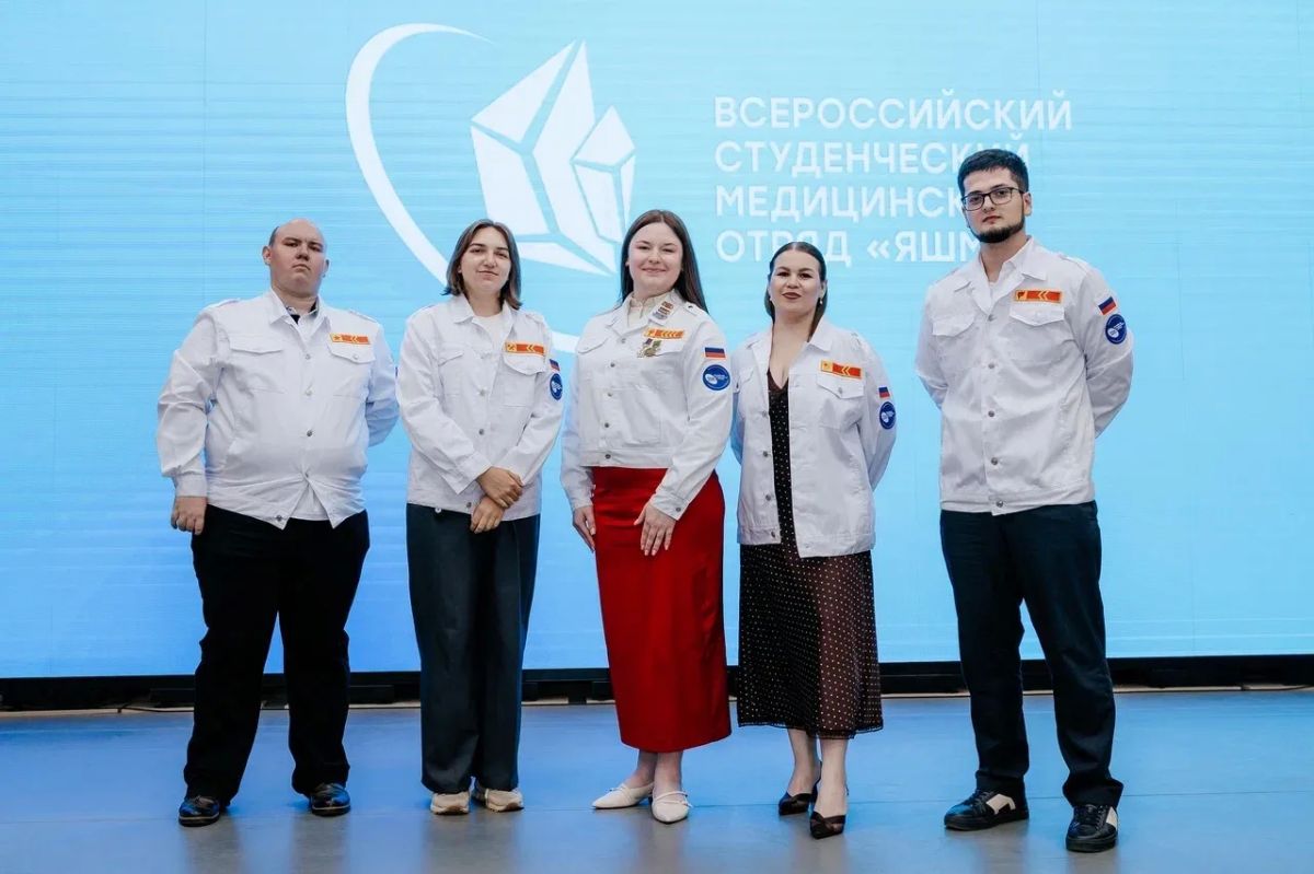 Евгений Солнцев: Сегодня в Оренбуржье встречаем будущих врачей со всей страны Евгений Солнцев: Сегодня в Оренбуржье встречаем будущих врачей со всей страны