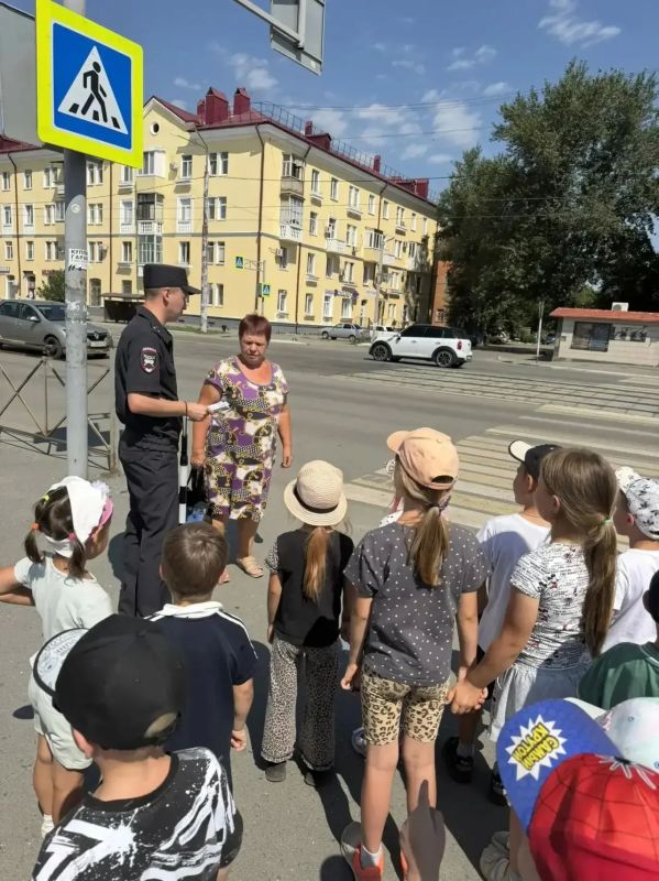 В Новотроицке прошла акция «Внимание, пешеход!» В Новотроицке прошла акция «Внимание, пешеход!»