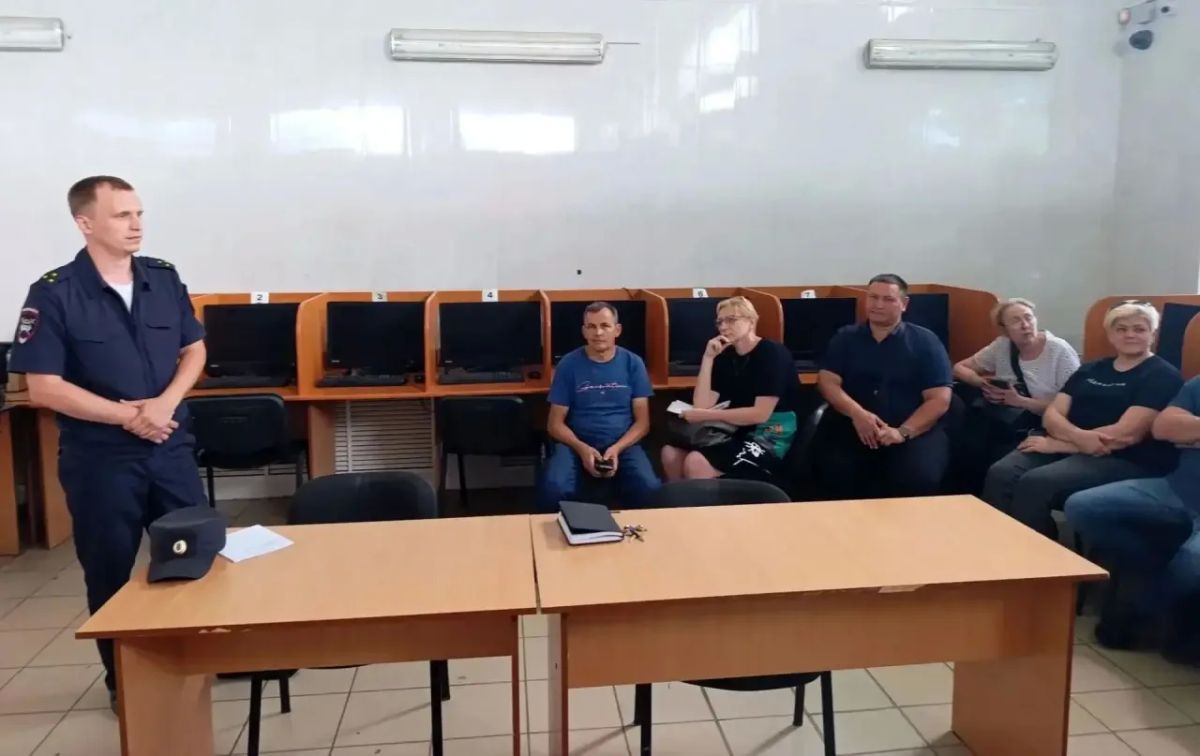 В Орске состоялся семинар по вопросам культуры безопасного вождения начинающих водителей В Орске состоялся семинар по вопросам культуры безопасного вождения начинающих водителей
