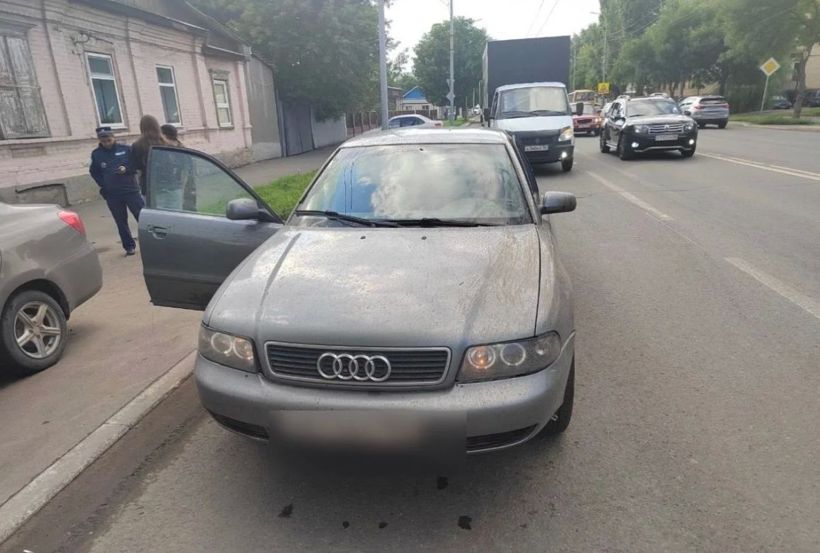 В Оренбурге полицейские изъяли наркотики у пассажирки автомобиля В Оренбурге полицейские изъяли наркотики у пассажирки автомобиля