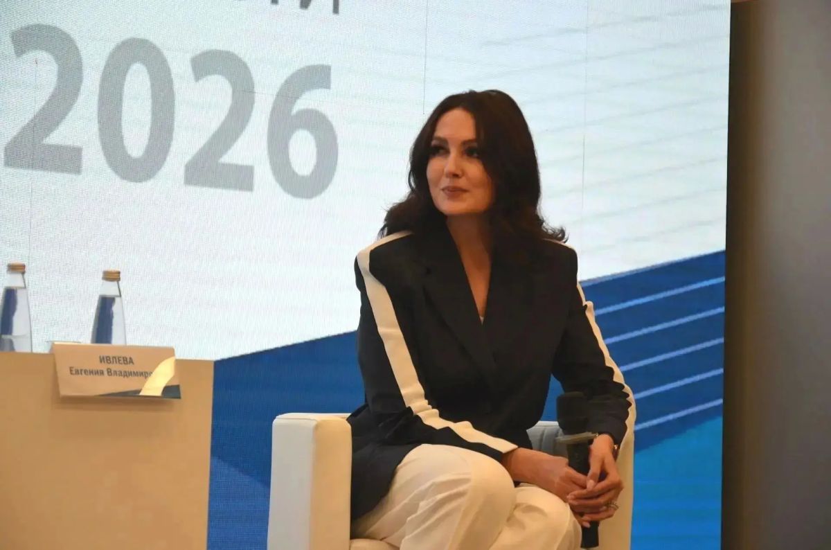 Разговор о важном: «классная встреча» с Евгенией Ивлевой на форуме волонтёров Избирательной комиссии Оренбургской области