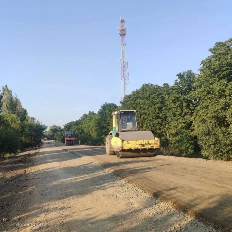 В Неклиновском районе дорожные службы приступили к капремонту участка автомобильной дороги, соединяющей трассу Р-280 «Новороссия» с селами Васильево-Ханжоновка и Федоровка В Неклиновском районе дорожные службы приступили к капремонту участка автомобильной дороги, соединяющей трассу Р-280 «Новороссия» с селами Васильево-Ханжоновка и Федоровка