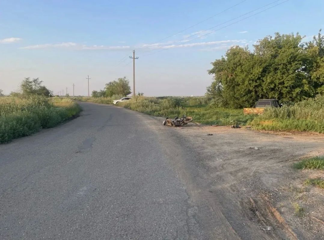 Нарушил всё, что мог: в Оренбурге байкер-бесправник протаранил «Ниву» и уехал в больницу Нарушил всё, что мог: в Оренбурге байкер-бесправник протаранил «Ниву» и уехал в больницу