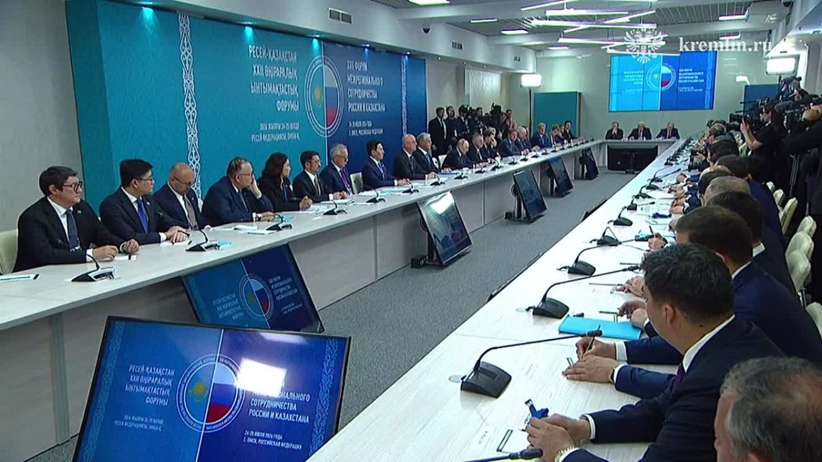 Россия и Казахстан идут в авангарде реализации совместных проектов в рамках ЕАЭС — Путин