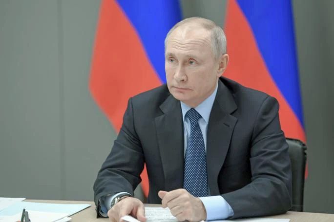 Владимир Путин поручил оценить эффективность наставничества в медицине