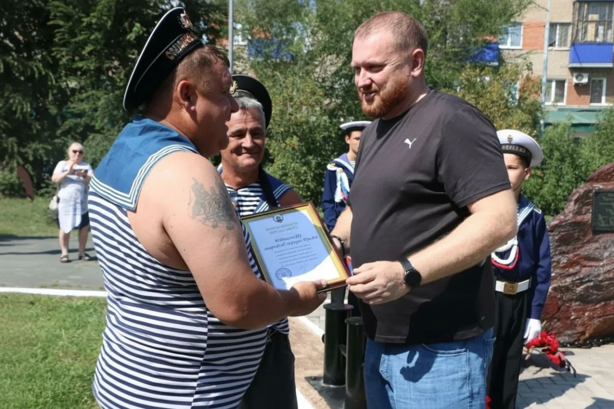 В Орске появилась «морская гавань» для тех, кто служил на флоте В Орске появилась «морская гавань» для тех, кто служил на флоте