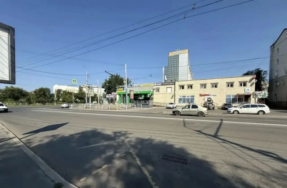 В Оренбурге пенсионер попал под колеса автомобиля